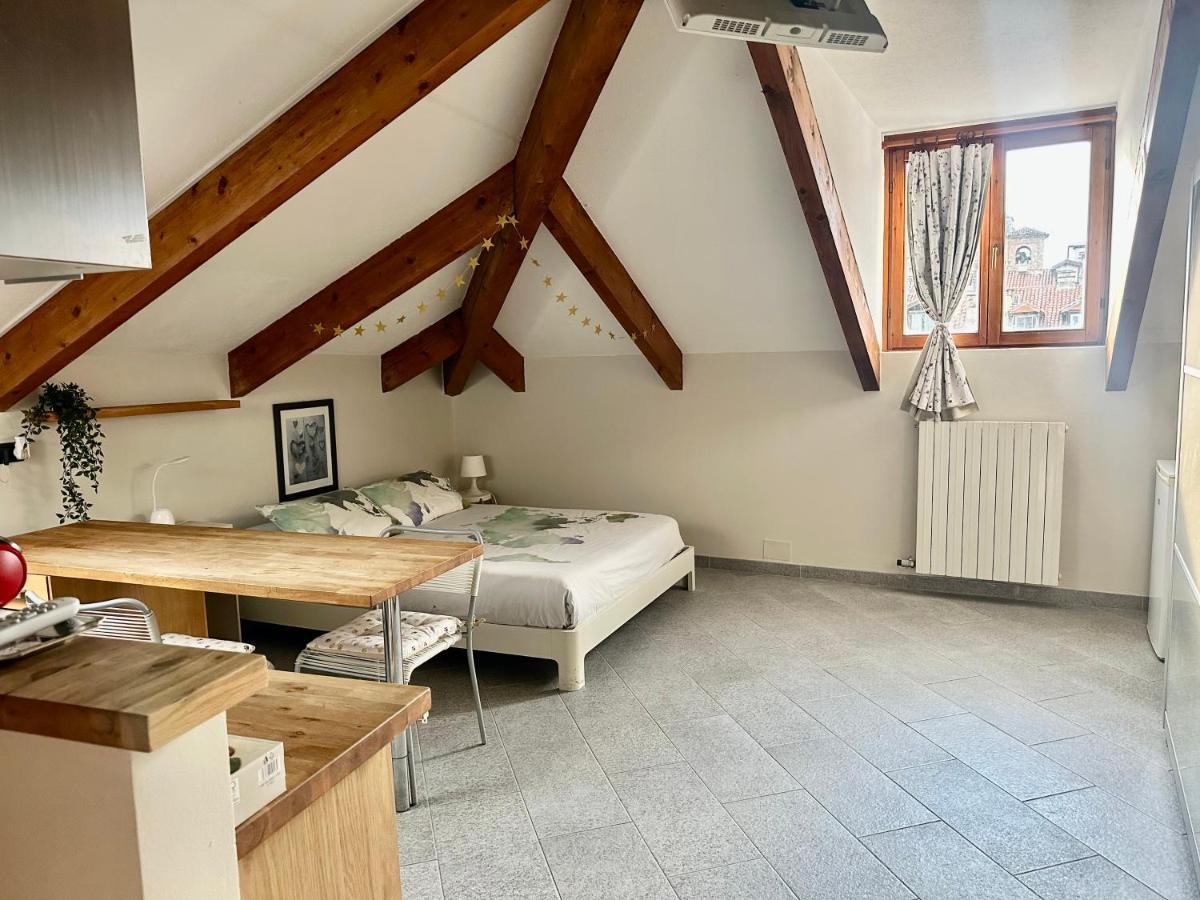 Loft Centro Storico Tommaso Appartement Turijn Buitenkant foto